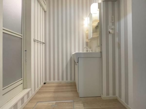 �y���ʏ��z�@