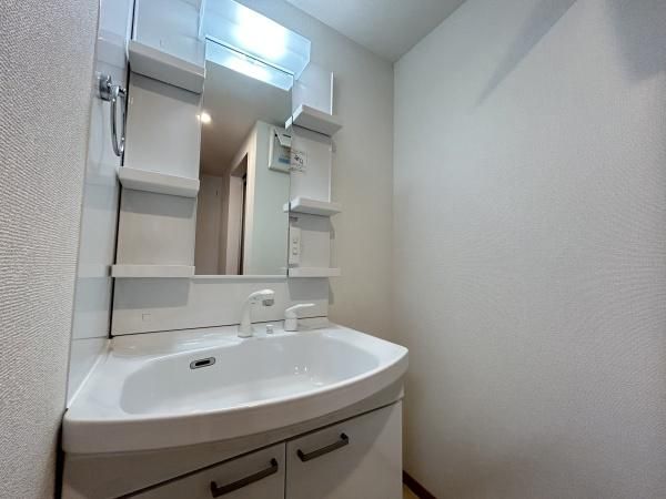 �y���ʏ��z�@