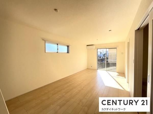 �y�����E���r���O�z�@