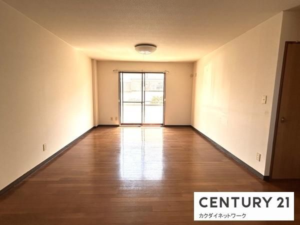 �y�����E���r���O�z�@