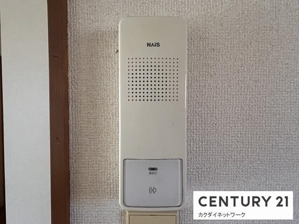 �y�Z�L�����e�B�z�@