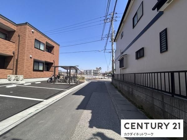 �y���]�z�@