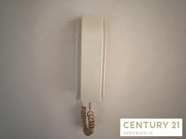 �y�Z�L�����e�B�z�@