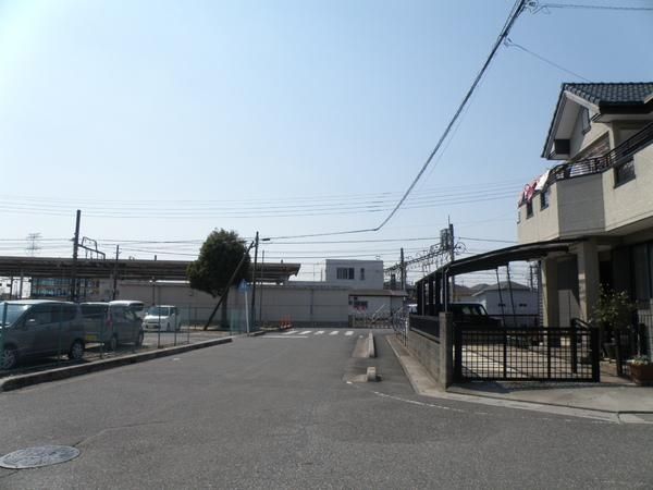 �y���]�z�@