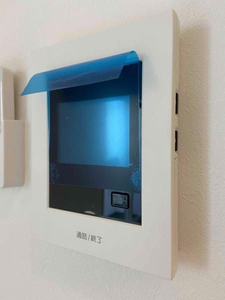 �y�Z�L�����e�B�z�@