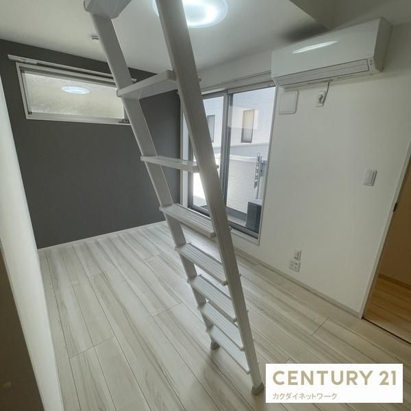 �y�����E���r���O�z�@