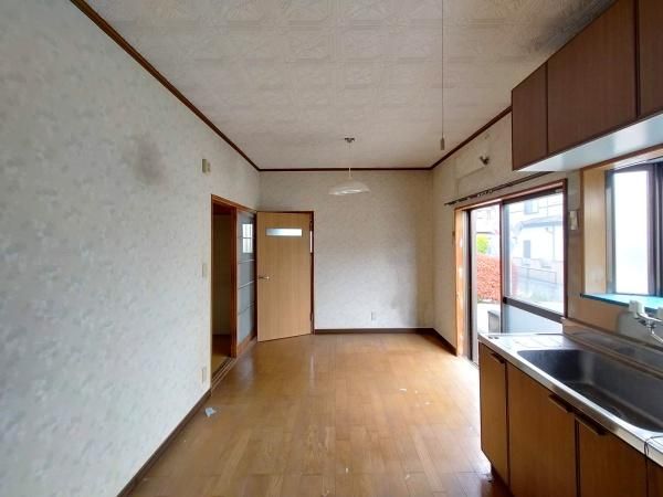 �y�L�b�`���z�@