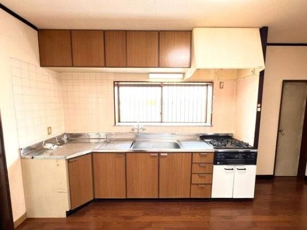 �y�L�b�`���z�@