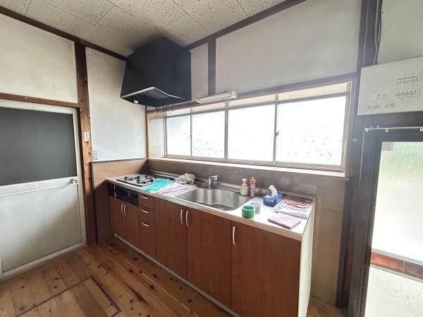 �y�L�b�`���z�@