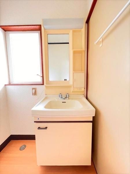 �y���ʏ��z�@