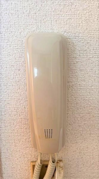 �y�Z�L�����e�B�z�@