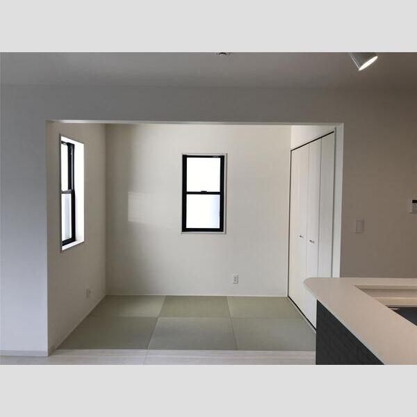 �y�����E���r���O�z�@