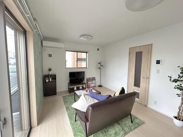 �y�����E���r���O�z�@