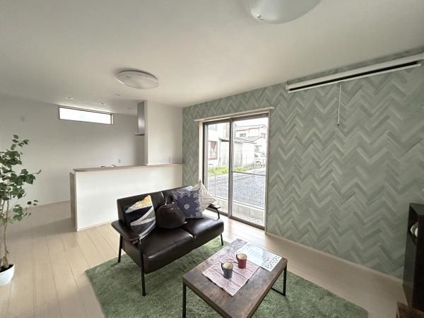 �y�����E���r���O�z�@