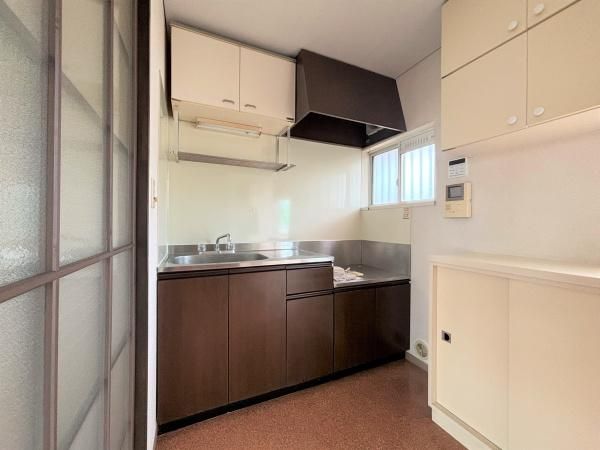 �y�L�b�`���z�@