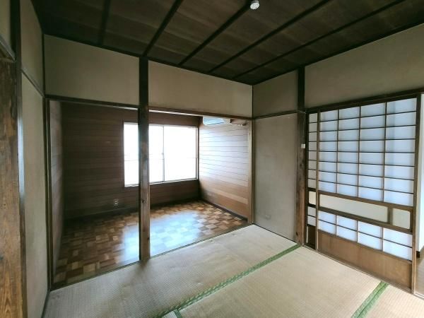 �y�����E���r���O�z�@