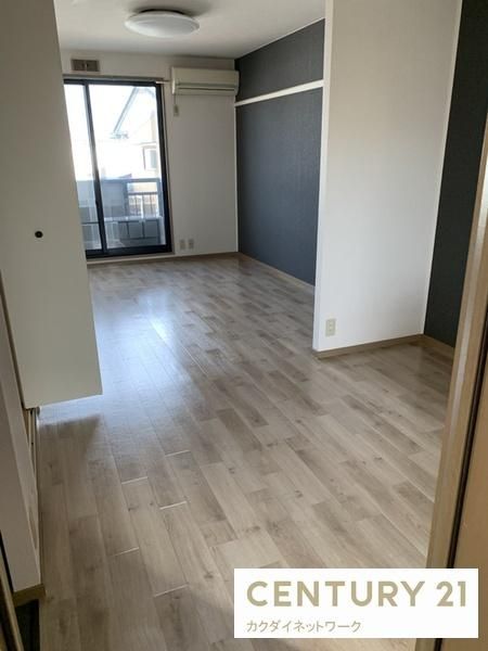 �y�����E���r���O�z�@