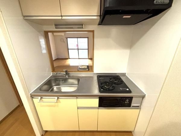 �y�L�b�`���z�@