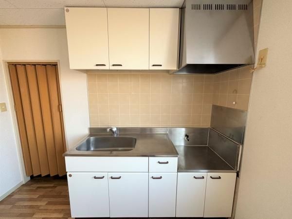 �y�L�b�`���z�@