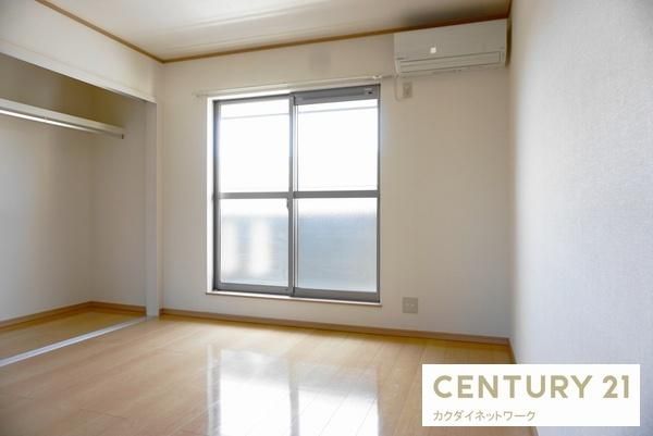 �y�����E���r���O�z�@