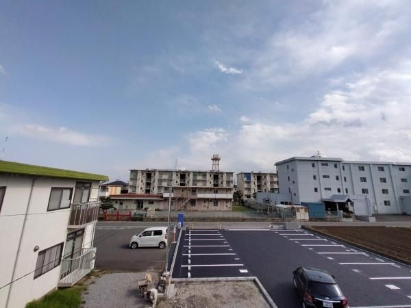 �y���]�z�@