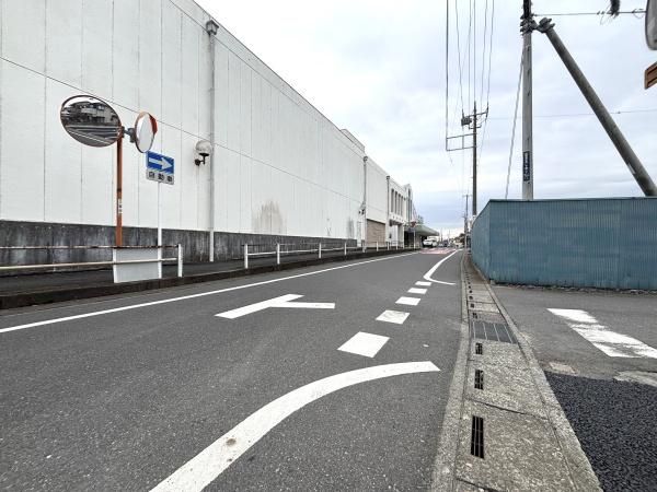 �y���]�z�@