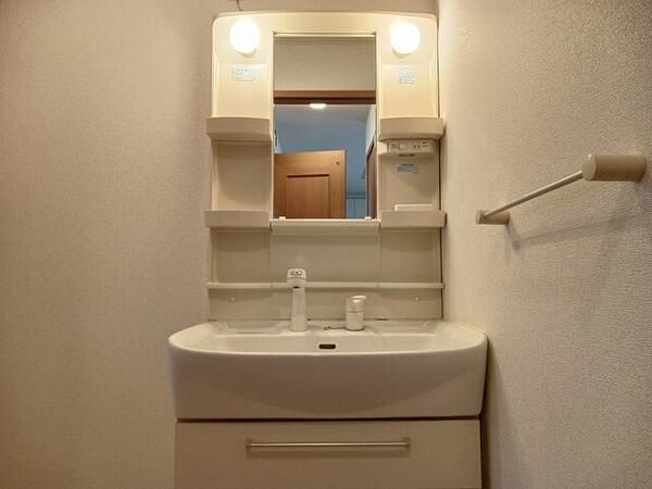 �y���ʏ��z�@