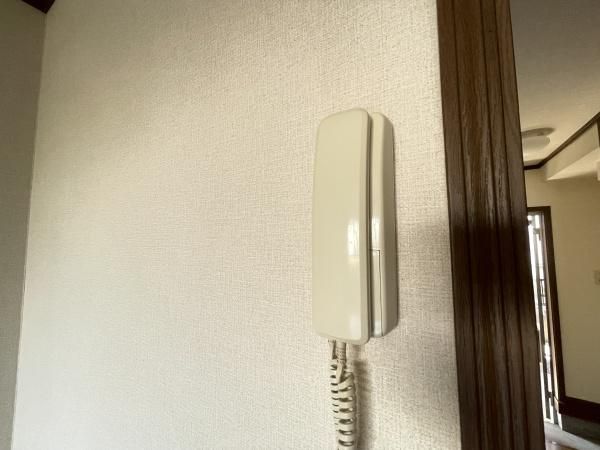 �y�Z�L�����e�B�z�@