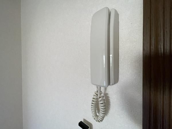 �y�Z�L�����e�B�z�@