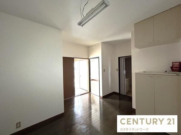 �y�����E���r���O�z�@