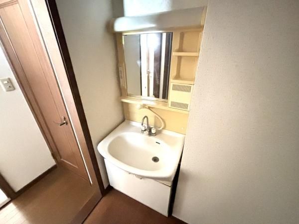 �y���ʏ��z�@