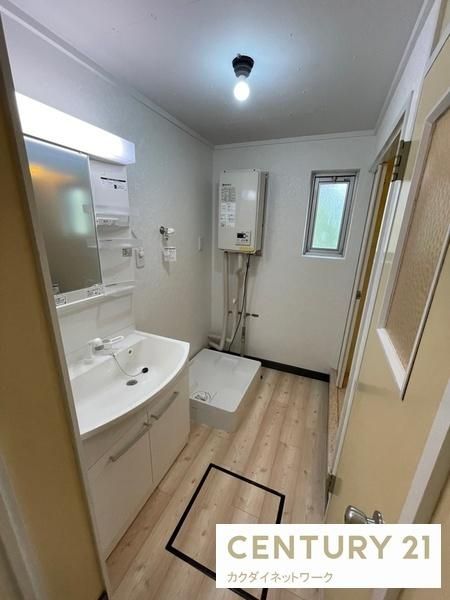 �y���ʏ��z�@