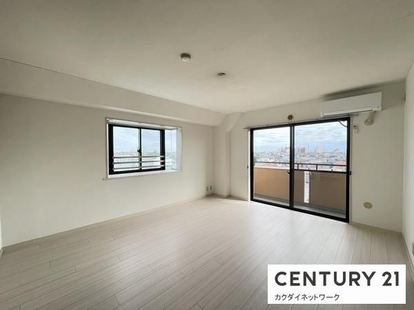 �y�����E���r���O�z�@