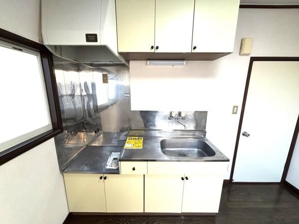 �y�L�b�`���z�@