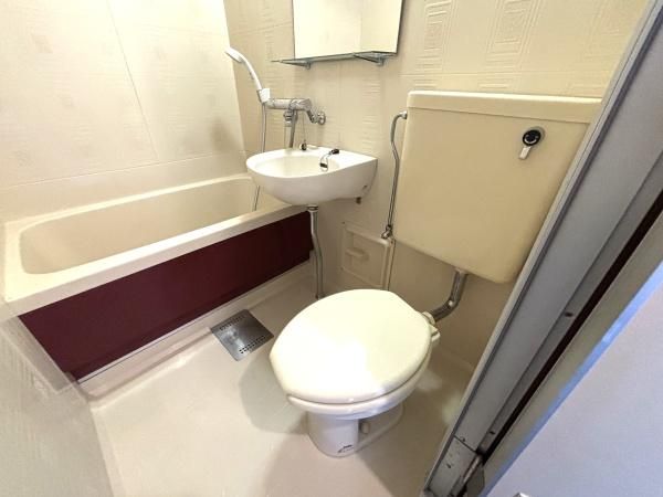 �y�g�C���z�@