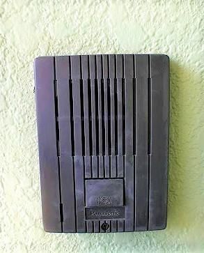 �y�Z�L�����e�B�z�@