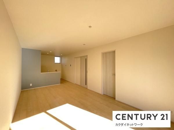 �y�����E���r���O�z�@