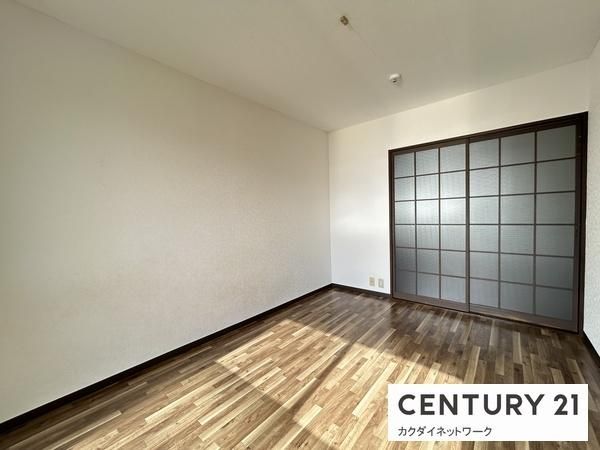 �y�����E���r���O�z�@