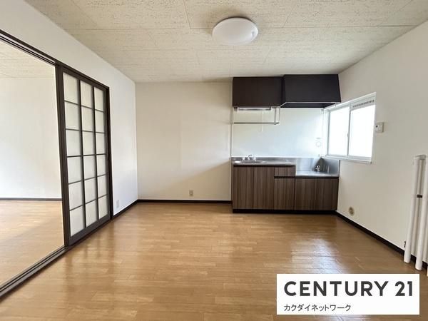 �y�����E���r���O�z�@