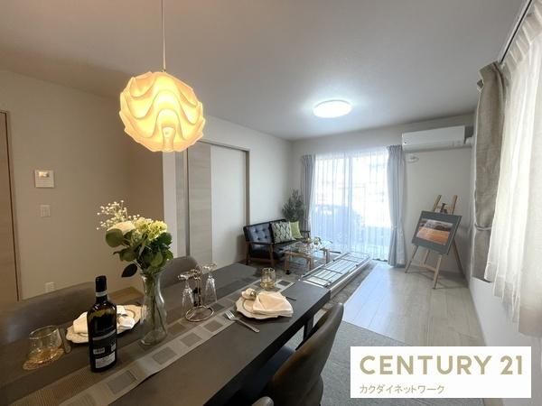 �y�����E���r���O�z�@