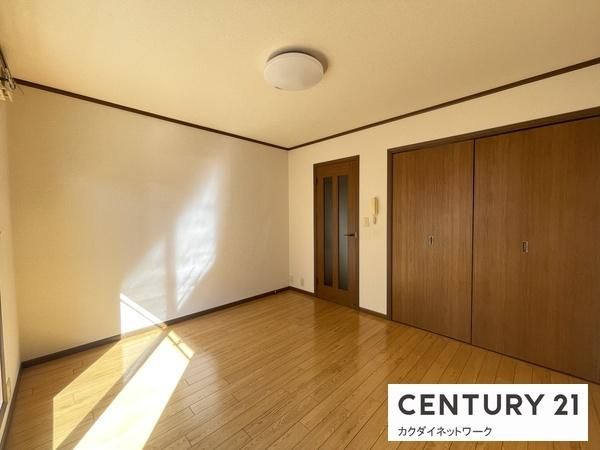 �y�����E���r���O�z�@