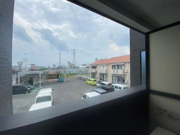 �y���]�z�@