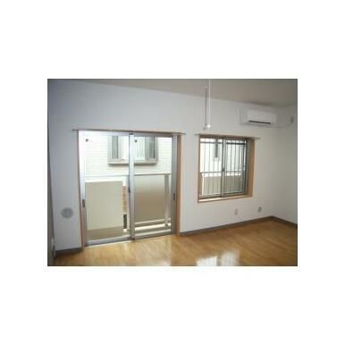 �y���̑��ݔ��z�@