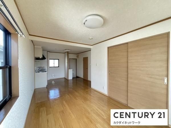 �y�����E���r���O�z�@