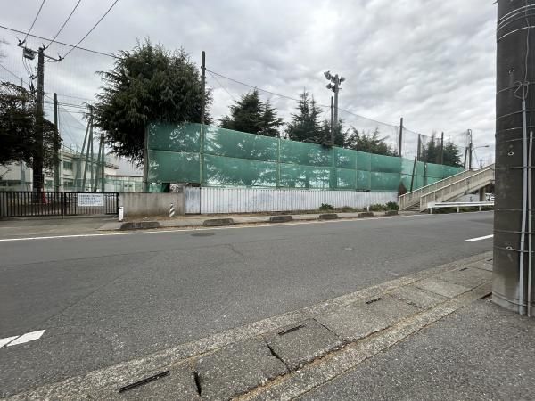 �y���]�z�@