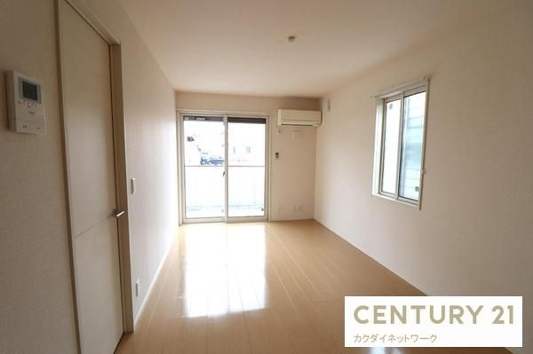 �y�����E���r���O�z�@