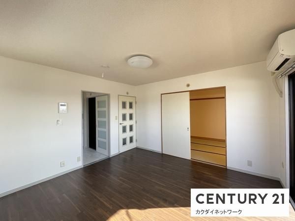 �y�����E���r���O�z�@