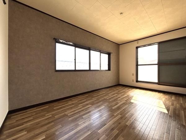 �y���̑������E�X�y�[�X�z�@