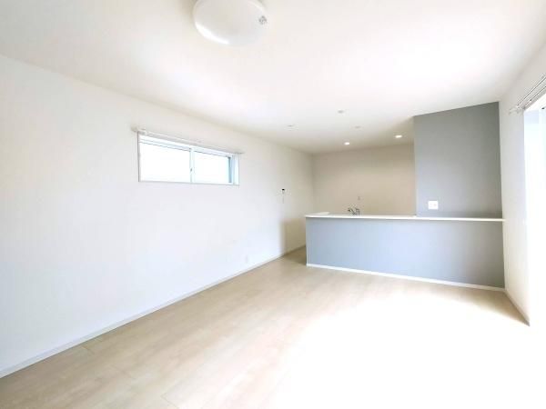 �y�����E���r���O�z�@