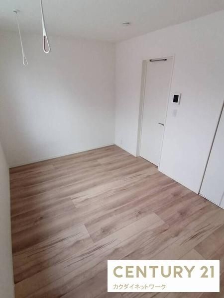 �y�����E���r���O�z�@